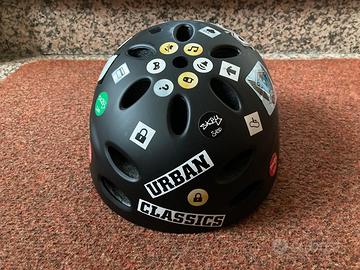 CASCO CASCHETTO SKATEBOARD SKATE BICICLETTA BICI