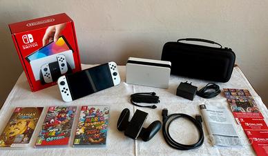 Nintendo Switch OLED Bianca accessoriata+ 3 giochi