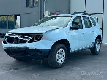 DACIA DUSTER per ricambi usati K4MA6