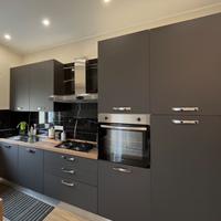 Cucina 330 compresa di elettrodomestici nuova