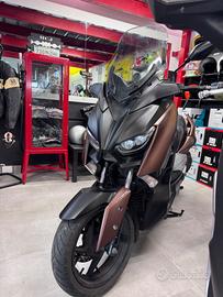 Yamaha X-Max 300