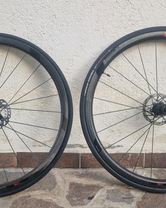 ruote bdc carbonio 3T 28 tubeless vittoria corsa