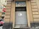 negozio-a-genova