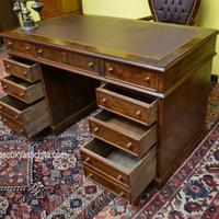 Scrivania ministeriale da centro stile inglese