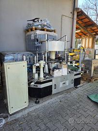 Etichettatrice adesiva