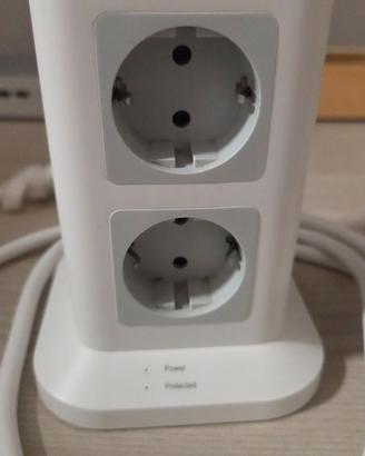 Multipresa a torre TESSAN 8 Schuko 3 USB