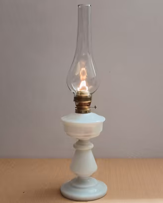 Lampada a petrolio stile classico