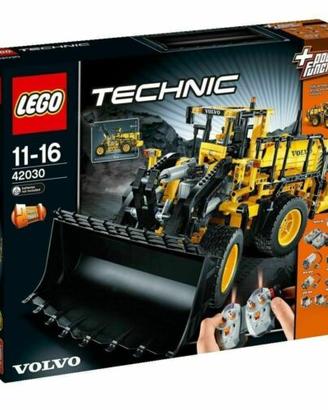 Lego 42030 escavatore Volvo motorizzato