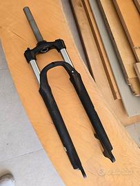 Forcella SR Suntour XCT 30