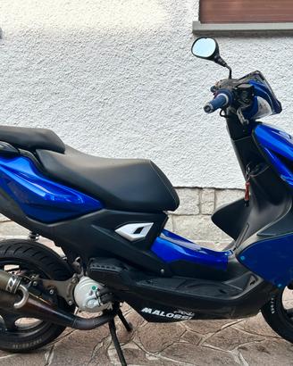 YAMAHA AEROX NAKED 2T