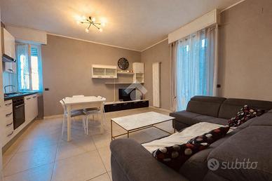 2 LOCALI A CASATENOVO