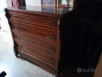 Mobile antico fine 800