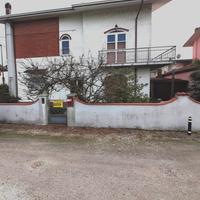 Copparo (fe) villetta libera 3 lati