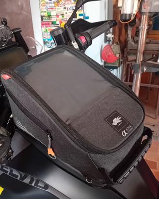 Borsa serbatoio tank look