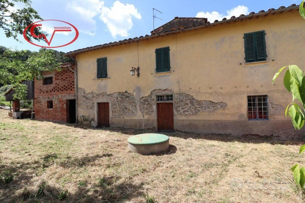 Rustico / Casale di 360 m² con più di 5 locali a M - Vista 3