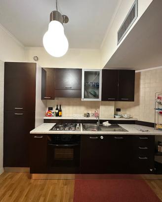 Intera Cucina completa di Frigo, forno e fornelli