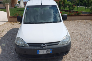 Opel Combo doppia cabina