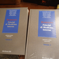Vari libri facoltà di medicina