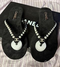 Infradito nere in pelle scamosciata made in italy