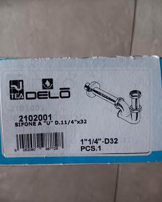 Sifone a U marca Deló.