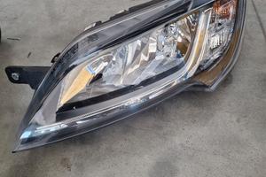 fanale anteriore sinistro Fiat ducato 