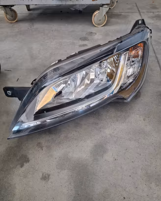 fanale anteriore sinistro Fiat ducato 