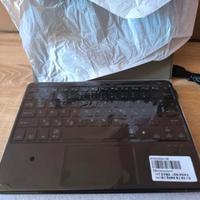 Cover iPad con tastiera magnetica 