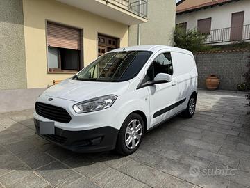 FORD TRANSIT COURIER