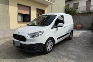 FORD TRANSIT COURIER