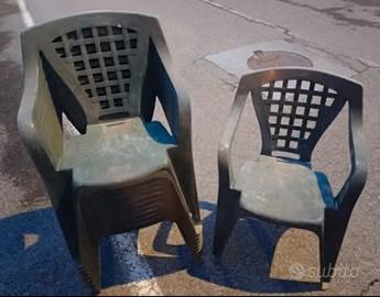 11 sedie in plastica da esterno 