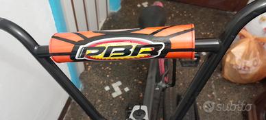 Robusta e divertente Bmx per adulti e ragazzi.