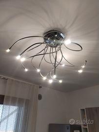 Lampadario a ragno moderno