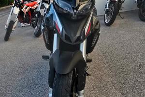 Benelli TRK 251 bauletto