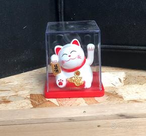 Gatto che invita Maneki-neko