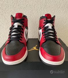 Jordan 1 Mid Chicago Toe