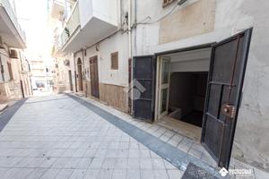 2 LOCALI A VIESTE