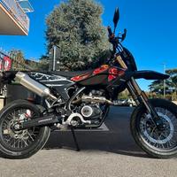 QJ MOTOR COV 125 SUPERMOTARD PRONTA CONSEGNA