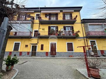 4 LOCALI A MONCALIERI
