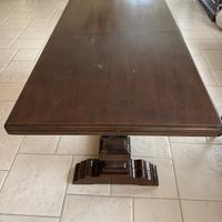 Tavolo in legno allungabile