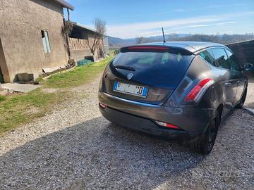 Lancia Delta 2010  1.6 diesel