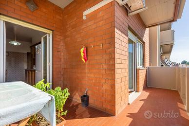 TOR TRE TESTE - TRILOCALE CON BALCONE, TERRAZZO E