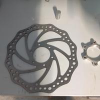 Freno a Disco 160mm.