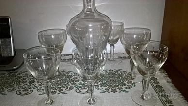 Servizio bicchieri da vino da 8 pezzi in cristallo