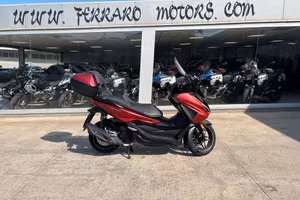 Honda Forza 350 2025 / Km 11.000 Tua a solo 39 Eur