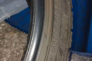 Pneumatici Bridgestone blizzard 235/35/R19 m+s