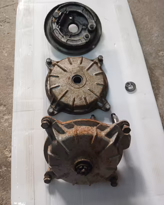 Mozzo anteriore e posteriore vespa 50 r