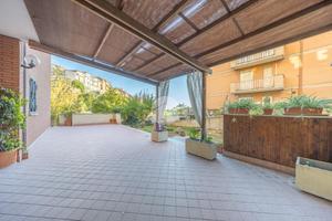 3 LOCALI A MONTEROTONDO