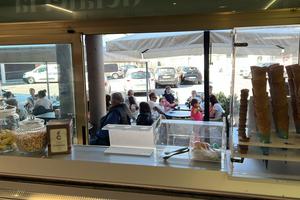 Bar gelateria centro piazza paese