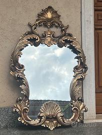 Specchiera antica in legno intagliato e dorato