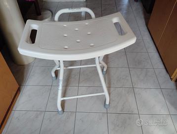 Sedia doccia pieghevole per anziani